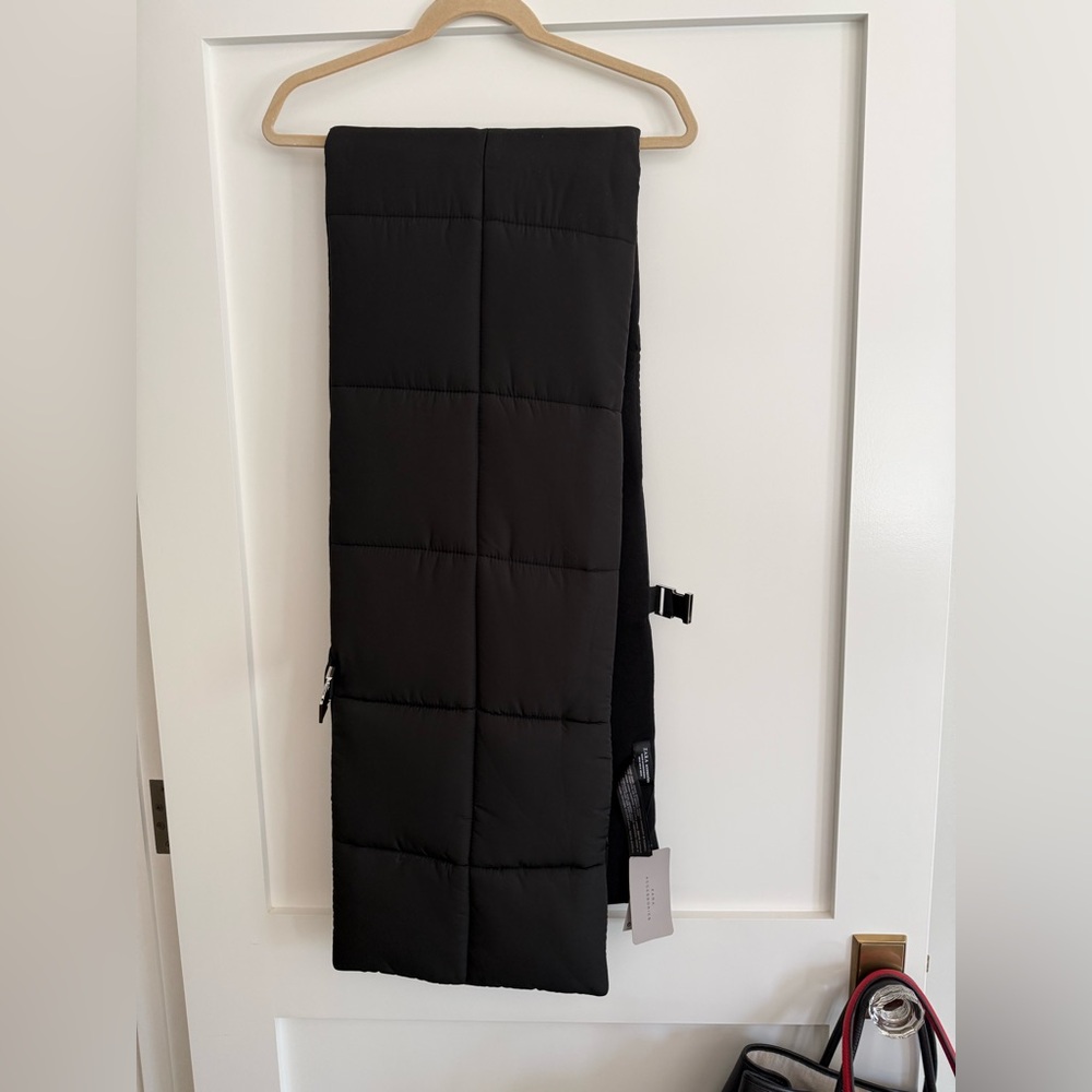 Massive reversible Zara Elegant Black Puffer Scarf NWT